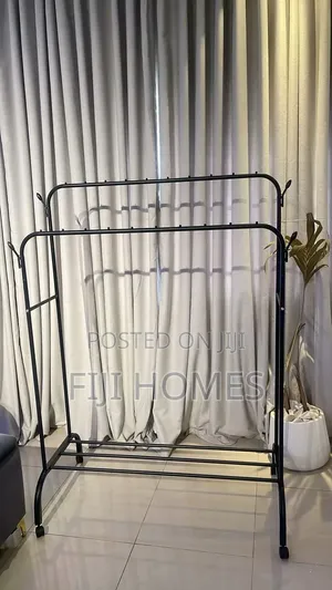 Double Pole Clothing Rack na Magurudumu & Rafu