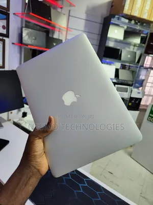 Apple MacBook Air 2017 8GB RAM 512GB SSD Core i7