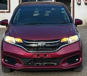 Honda Fit Hybrid 2019 Nyekundu