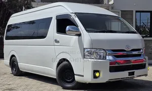 Toyota HiAce 2019 White