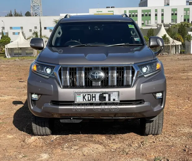 2017 Toyota Land Cruiser Prado 2.8 TXL - 1