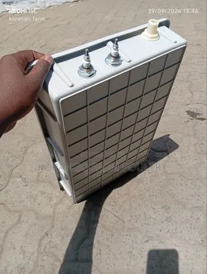 Tangi la Maji la Incubator - Jipya Kabisa