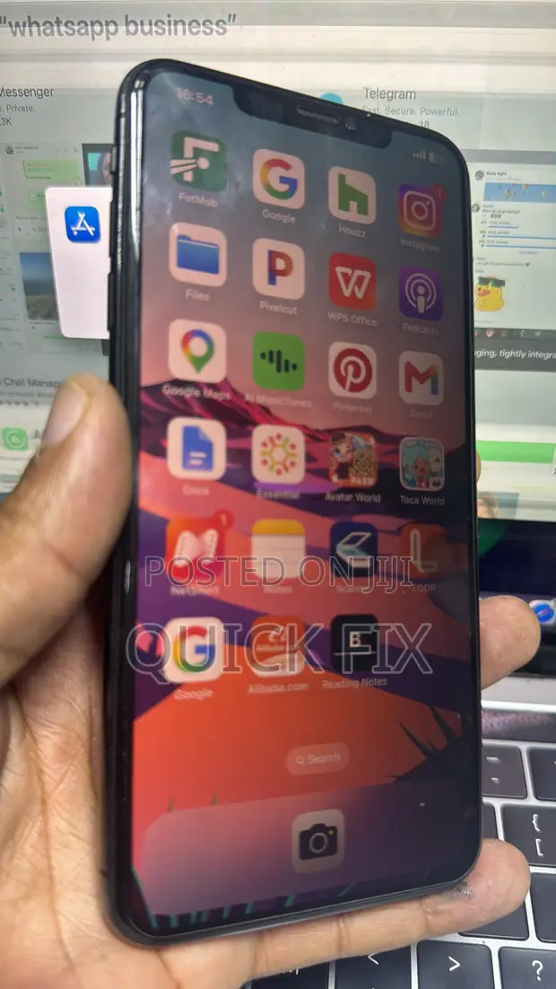 Apple iPhone XS Max 256GB Nyeusi - 1