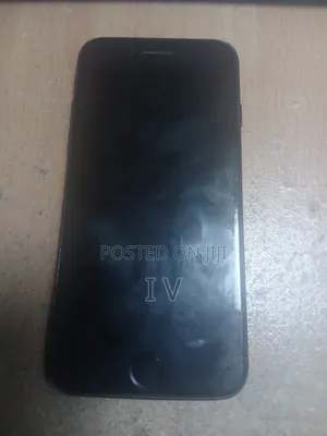Apple iPhone SE (2020) 256GB Nyeusi