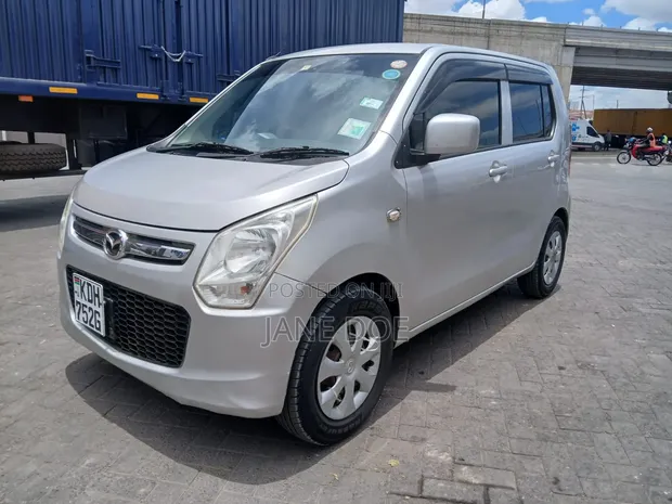 Mazda Flair 2015 Nyeupe - 1