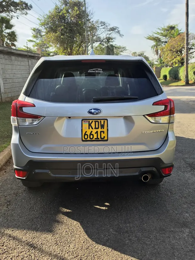 Subaru Forester 2.5i Premium AWD 2018 Silver - 1