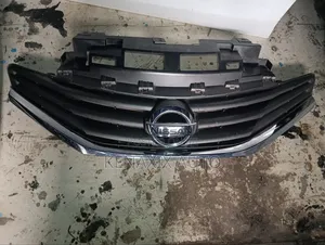 Nissan Note Grill (Ex-Japan)