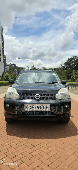 Nissan X-Trail 2010 Nyeusi