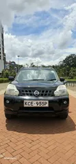 Nissan X-Trail 2010 Nyeusi - 1