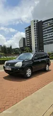Nissan X-Trail 2010 Nyeusi - 2
