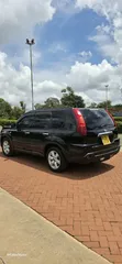 Nissan X-Trail 2010 Nyeusi - 3
