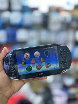 PlayStation Vita PCH-1001 Chipped, Pre-Owned with Games