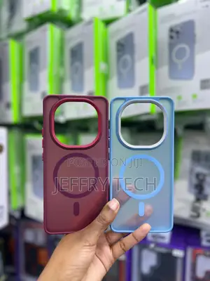 Matte Translucent MagSafe Phone Case - Deep Maroon