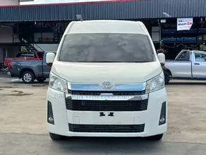 Toyota HiAce 2019 16-Seater Bus