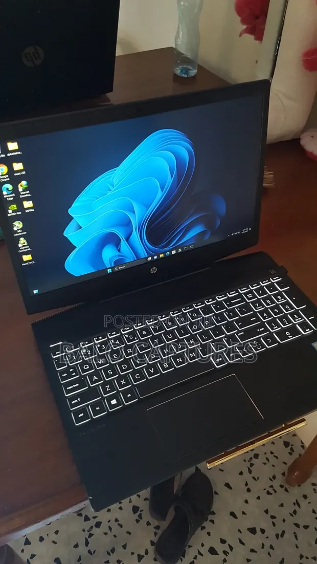 HP Pavilion Gaming Laptop 15-dk2xxx - 16GB RAM, i7, 512GB SSD - 1