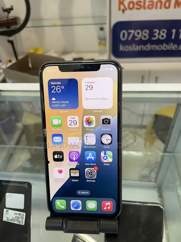Apple iPhone XS 64GB Gold - 1