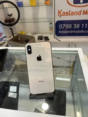 Apple iPhone XS 64GB Gold