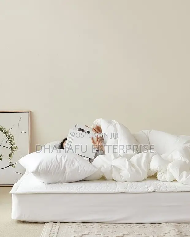 Plain White Grade A Duvet Set 6x6 - 1