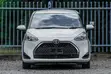 Toyota Sienta 1.5 FWD (6-seater) 2020 Nyeupe - 1