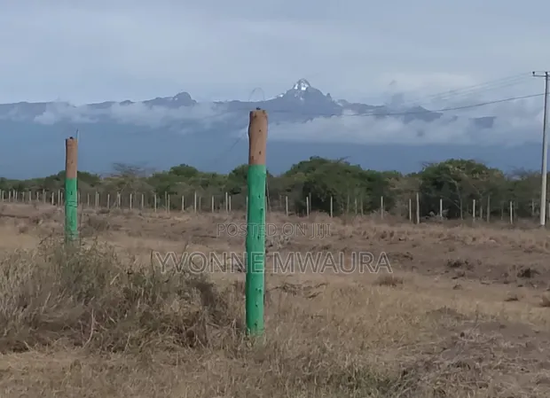 Kitalu Bora cha Kuuzwa Nanyuki - 1