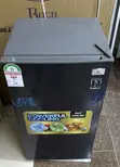 SmartPro 95L Fridge Mlango Mmoja na Freezer Juu - 1