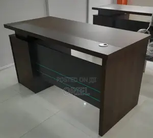 Kikao cha Ofisi cha Mtendaji cha 140cm - Mahali pa Kazi pa Kisasa kwa Wataalamu