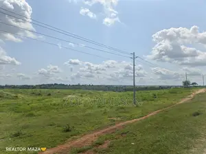 Ardhi Inauzwa Madzimbani, Mariakani