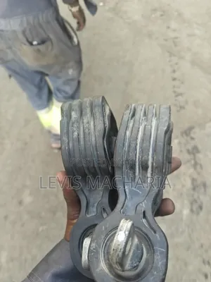 Honda CR-V Gear Mounting (Iliyotumika)
