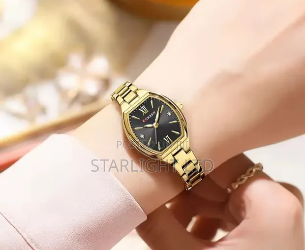 Curren Gold Stainless Steel Bracelet Watch - 1