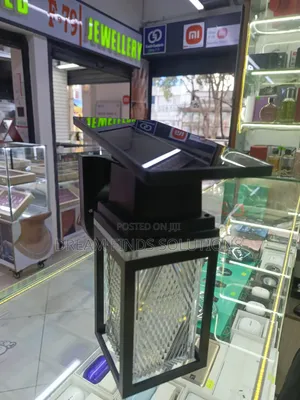 Auto-Dimming LED Solar Outdoor Gate Lamp