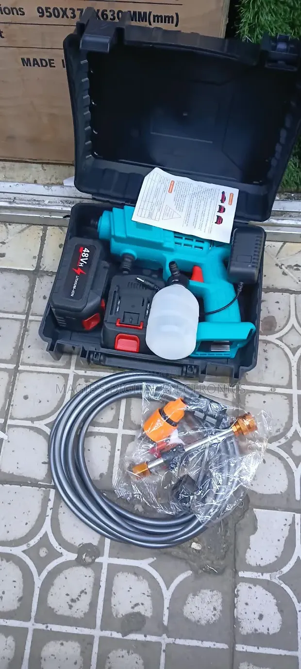 Excellent 48V Makita Cordless Pressure Washer - 1