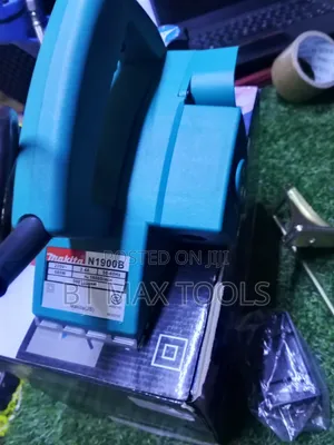 Makita N1900B Planer ya Umeme ya 82mm