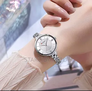 Curren 9097 Saa ya Kifahari ya Quartz kwa Wanawake