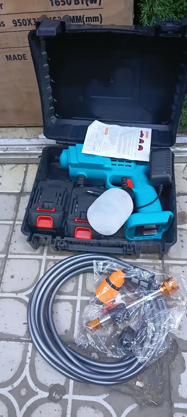 High Standard 48V Makita Cordless Pressure Washer - 1