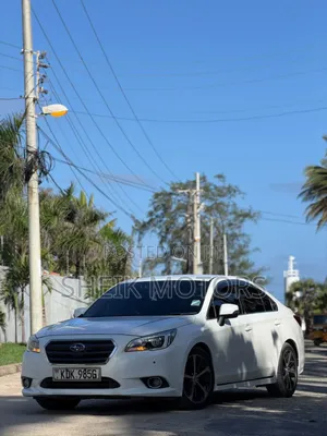 Subaru Legacy 2016 Nyeupe