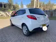 Mazda Demio 2012 Nyeupe - 2