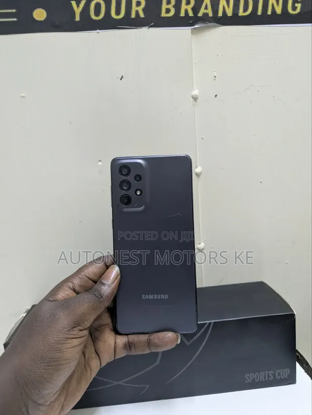 Samsung Galaxy A73 5G 128GB Gray - 1