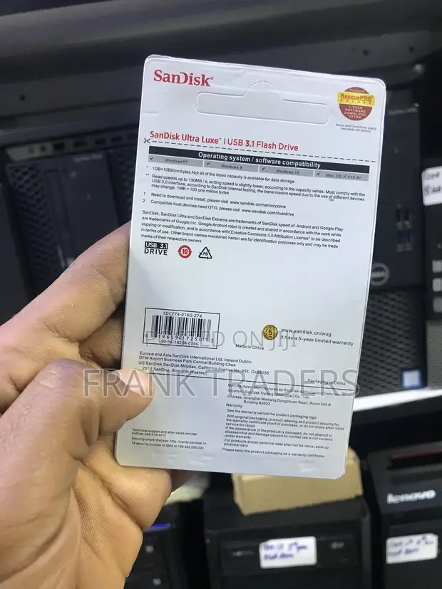 SanDisk Ultra Luxe USB 3.1 Flash Drive 16GB - 1