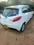 Mazda Demio 2014 Nyeupe - 5