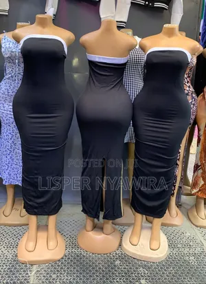 Gauni Refu Nyeusi la Kisasa kwa Wanawake