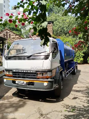 Mitsubishi Canter 10000L Water Tanker Truck