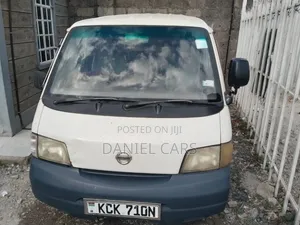 Nissan Advan 2011 Nyeupe