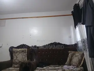 Seti ya Sofa ya Kawaida ya Viti 5 yenye Vitofu