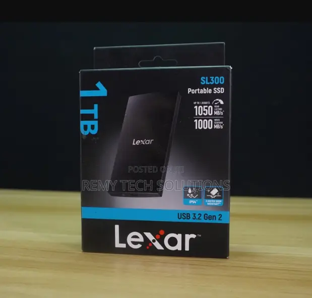 Lexar SL300 1TB Portable SSD - 1