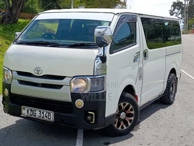 Toyota HiAce Super GL 2014 Diesel Automatic - 1