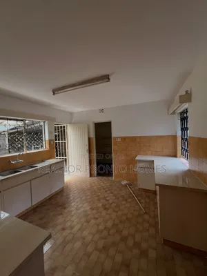 4 Bedroom House with DSQ in Lavington, Muthangari for Rent