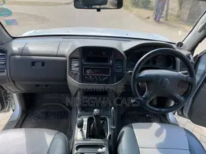 Mitsubishi Pajero GLX 2005