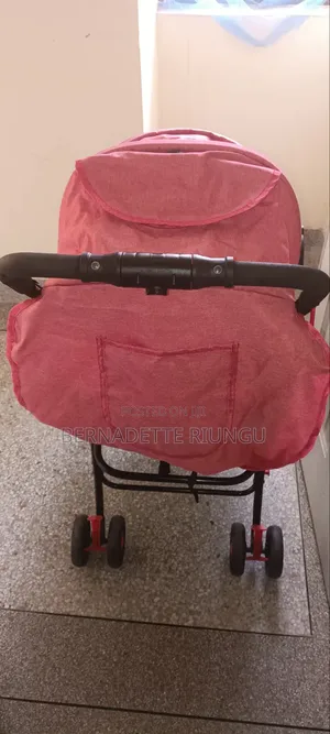Combi Lightweight Stroller - Black & Maroon