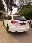 Subaru Legacy 2.5i Premium 2010 White - 2