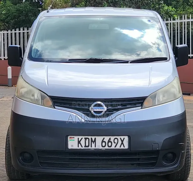 Nissan NV200 2016 Silver - 1